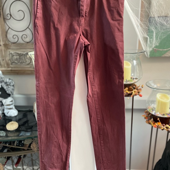 Like New American Eagle outfitters 360 extreme flex mens slim wine color 29 x 32 - Picture 6 of 7